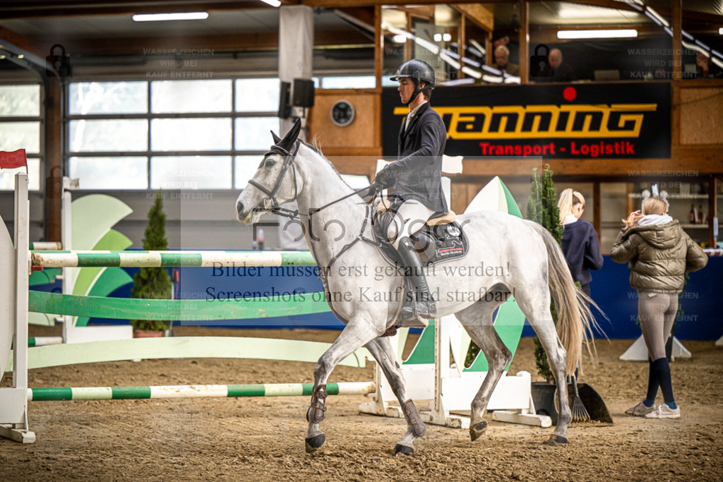 DOS_2570 | Entdecke hochwertige Reitturnierfotos von Foto Oger. Professionell, emotional und authentisch – jetzt Lieblingsmomente im Shop bestellen. - Realisiert mit Pictrs.com