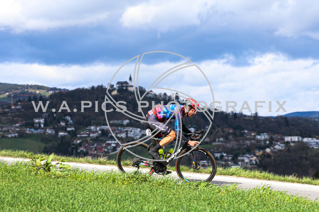 ..... | LEONDING,AUSTRIA,24.März.24 - 63.Radsaisoneröffnungsrennen Leonding Road Cycling League , Image shows: 
Photo: WAPICS / Andreas Willdoner