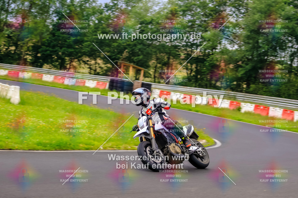 VBK-6318 | Hier findet Ihr Bilder von Touristenfahrten auf der Nürburgring Nordschleife oder von anderen Veranstaltungen die ich besucht habe. Viel Spass beim Durch Schauen 