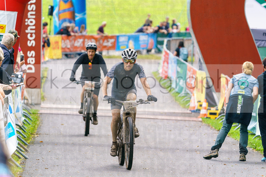 RennsteigRIDE Zieleinlaufbilder | Zieleinlauf RIDE 23