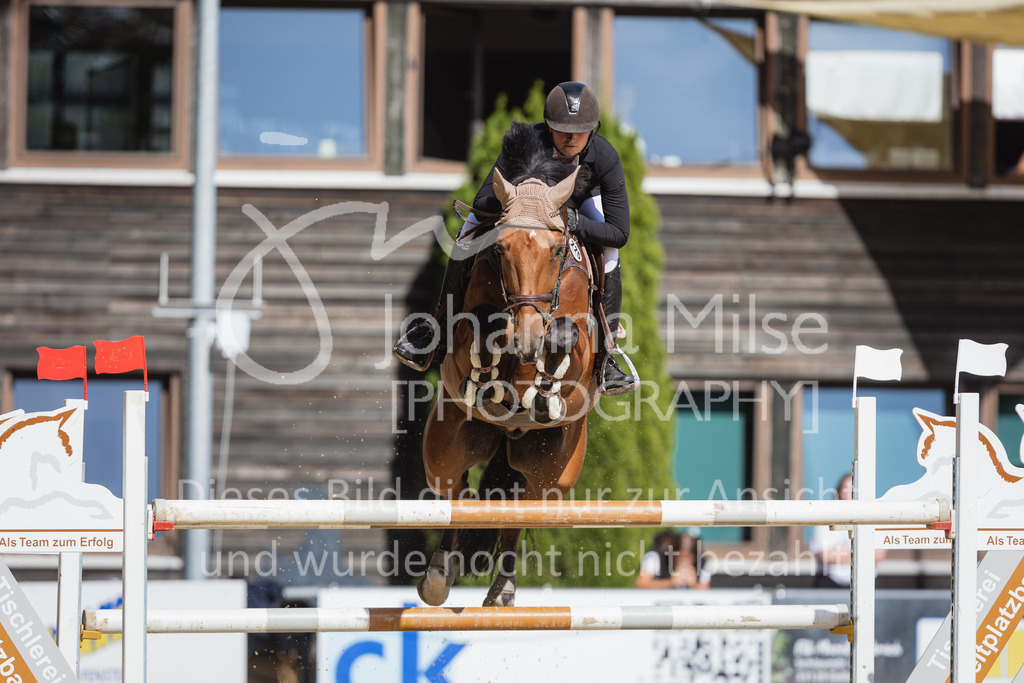 220828_Delbrueck_GrosserPreis-653 | Deine schönsten Turniermomente als professionelle Fotos! Entdecke hochwertige Pferdesport-Fotografie im Online-Shop. Jetzt Fotos finden & bestellen!