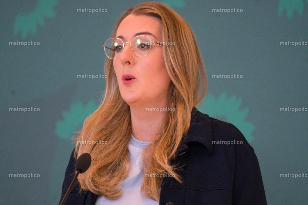 Katharina Dröge (20) | Metropolico