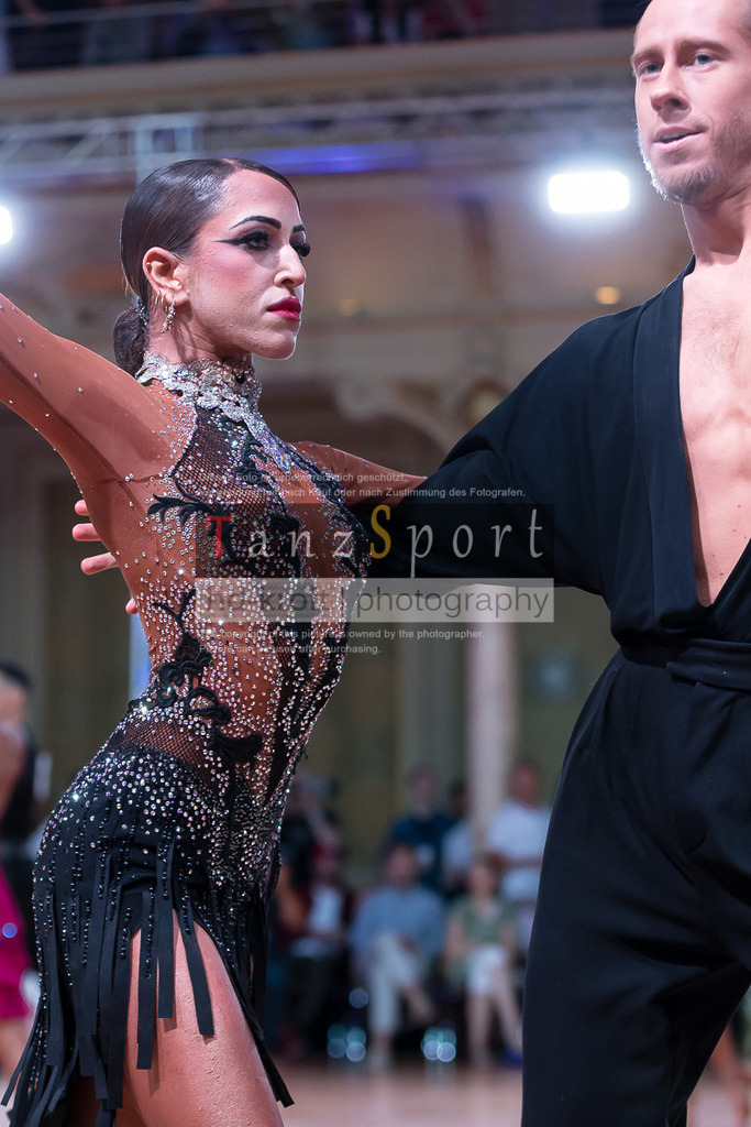 20240706_WDSF_WO_Latin_8322 | Tanzsportbilder, Standardtanz, Lateintanz, WDSF, DTV, LTVB, dancecomp, goc, hessen tanzt, blaues band der spree, walzer, tango, wiener walzer, slowfox, quickstepp, samba, rumba, cha-cha-cha, paso doble. jive, hd-kroft photography, turniertanzsport