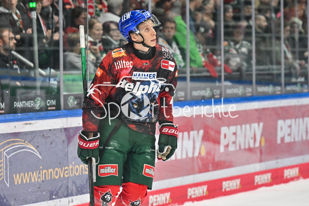 Augsburger Panther - Eisbären Berlin | ein enttaeuschter Anrei HAKULINEN (Augsburger Panther #94) beim Heimspiel gegen Berlin / Freisteller / Einzelfoto / DEL: Augsburger Panther - Eisbaeren Berlin, Curt Frenzel Stadion am 31.10.2024