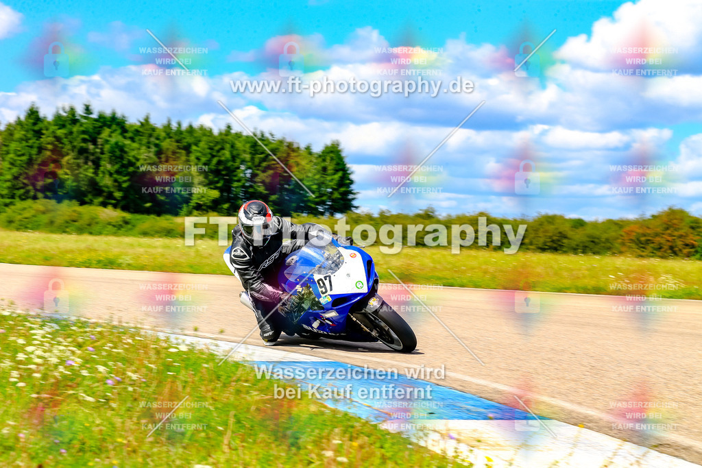 097-6531 | Hier findet Ihr Bilder von Touristenfahrten auf der Nürburgring Nordschleife oder von anderen Veranstaltungen die ich besucht habe. Viel Spass beim Durch Schauen 