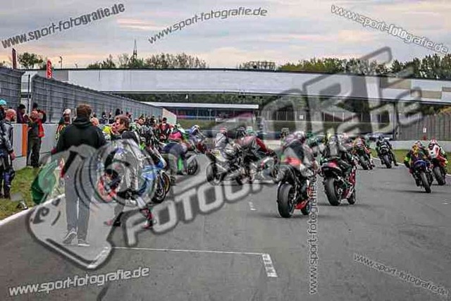 pubi4932 | Professionelle Fotos von Sportveranstaltungen, aber auch Hochzeiten und anderen Events. - Realisiert mit Pictrs.com