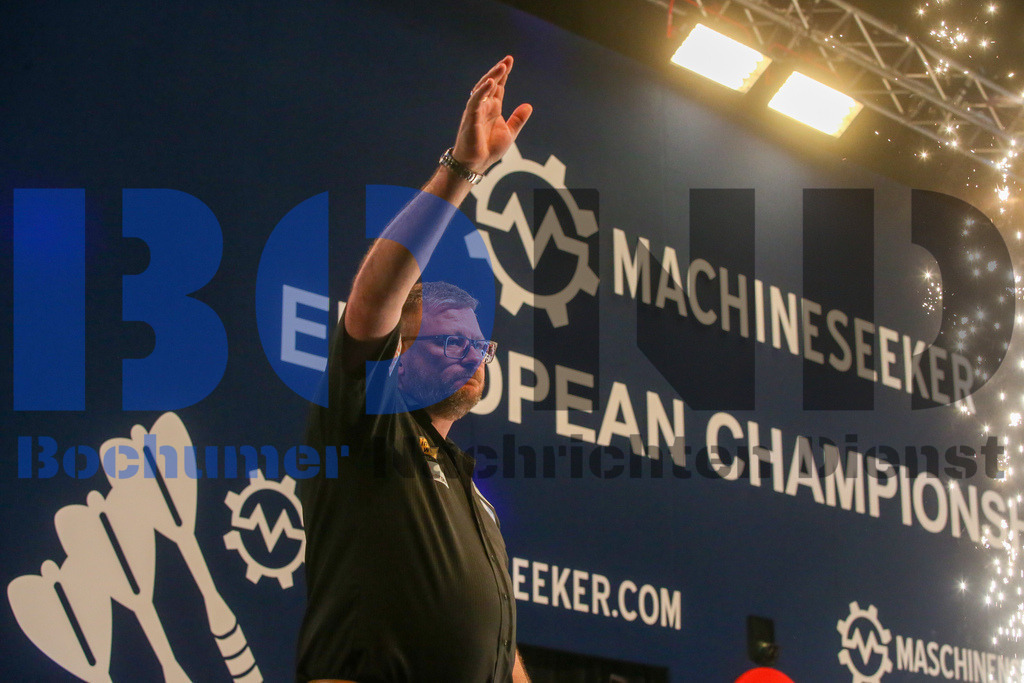  29.10.2023 - 
 | Sebastian Sendlak / Bochumer Nachrichtendienst (BOND) - PDC European Darts Championship: Halbfinale {Persons shown} - Realisiert mit Pictrs.com