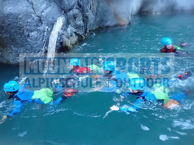 P8150066 | Bestelle die Bilder deines Berg- oder Wasser-Abenteuers mit Mountain Sports bequem von zu Hause aus direkt über unseren Online Fotoshop von pictrs.com. - Realisiert mit Pictrs.com