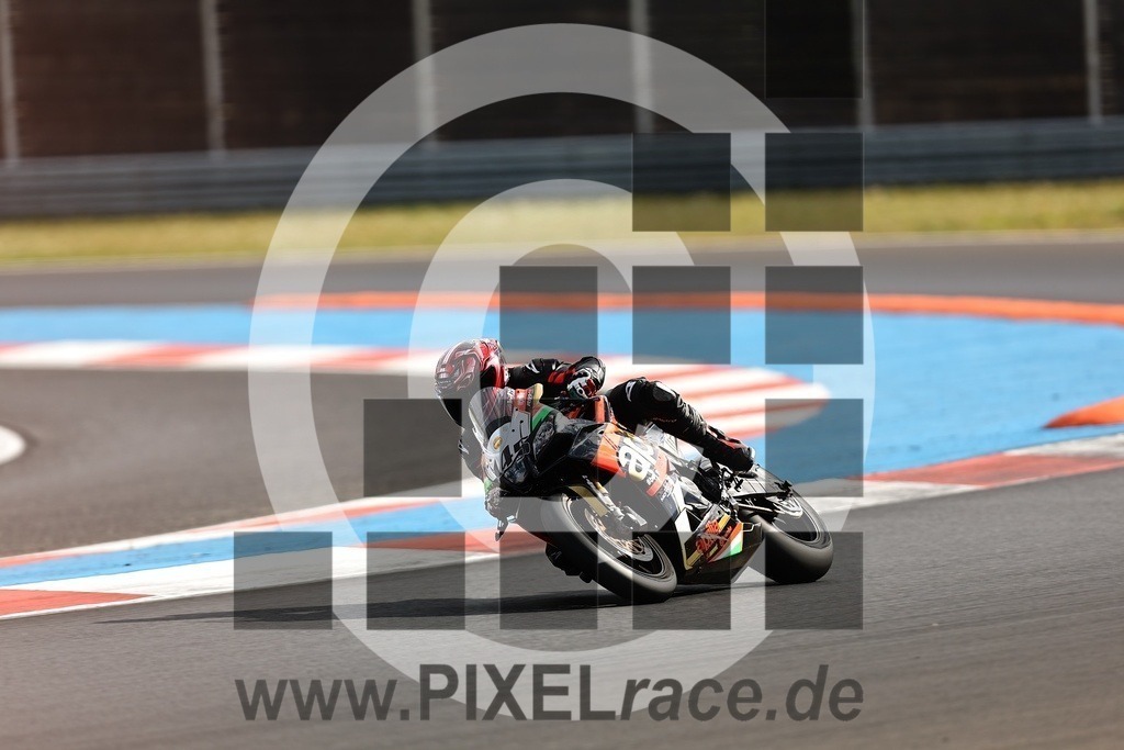 0145-20250823_04518 | Schöne Erinnerungen an spannende Momente - das festzuhalten ist unser Job. PIXELrace.de ist seit 2003 auf den Rennstrecken Europas unterwegs um die Action draußen beim Fahren und die wunderbare Stimmung imm Fahrerlager für euch einzufangen.