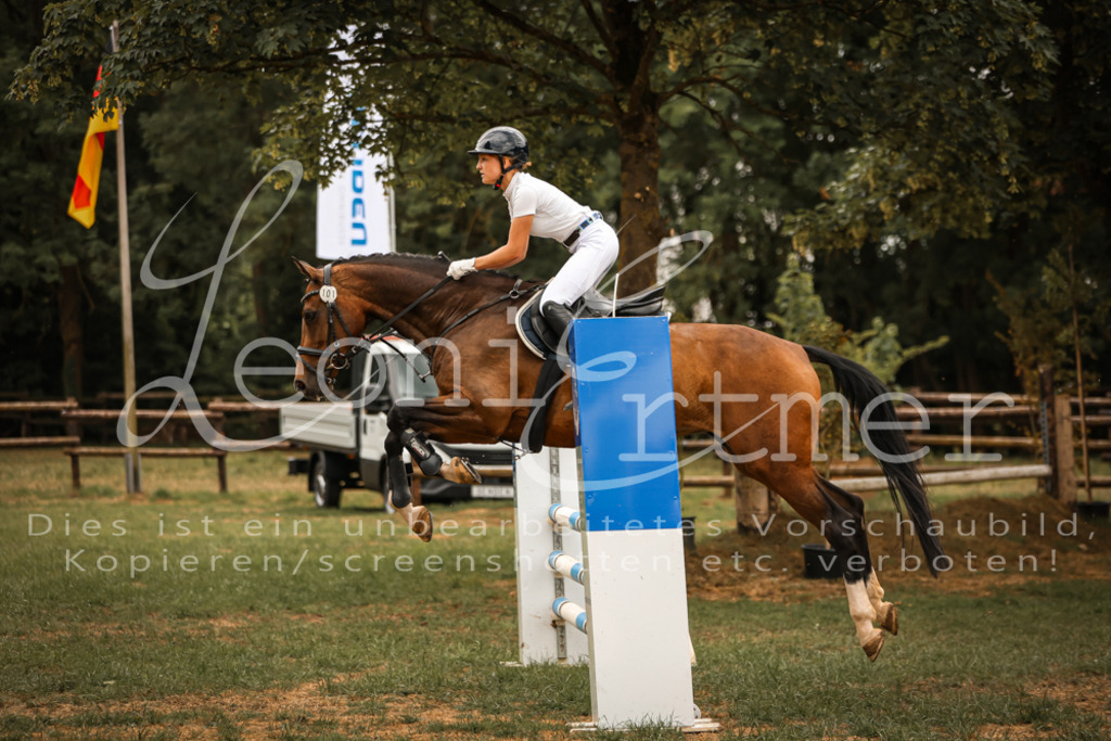 17.SaStA00103 | Leoni Ertmer Photography - Realisiert mit Pictrs.com