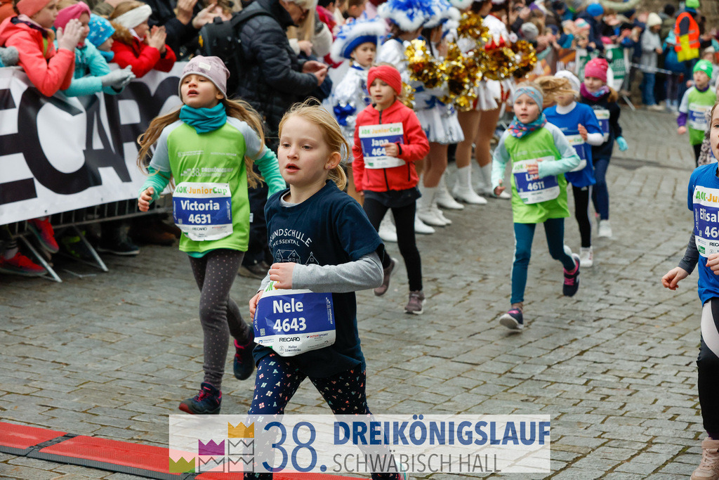 400m AOK Junior Cup | 3 Koenigslauf 2024 400m AOK Junior Cup - Realisiert mit Pictrs.com