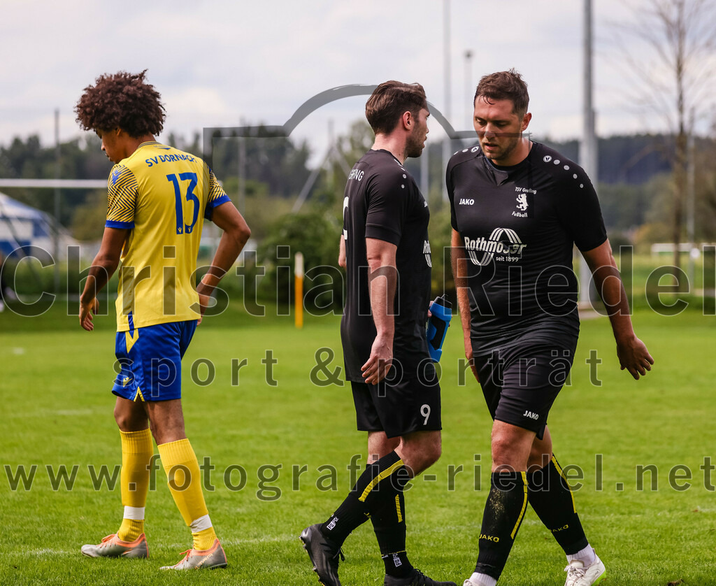2023-09-03_068_TSV_Grafing_II_gegen_SV_Dornach_II | Grafing, Deutschland, 03.09.2023:
Fußball, A-Klasse 2023 / 2024, 3. Spieltag, TSV Grafing II gegen SV Dornach II, Endergebnis: 0:0

Dennis Endhart (SV Dornach, #13), Alexander Ziemba (TSV Grafing, #9), Thomas Urban (TSV Grafing, #12)

Foto: Christian Riedel / fotografie-riedel.net