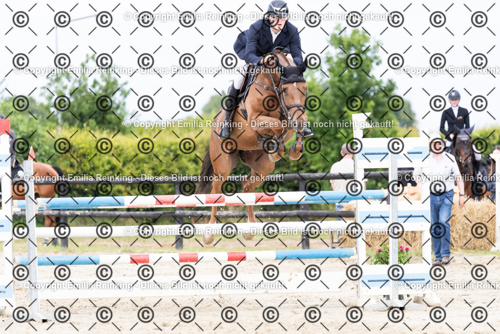 CL5A5671 | Emilia Reinking Fotografie - Realisiert mit Pictrs.com