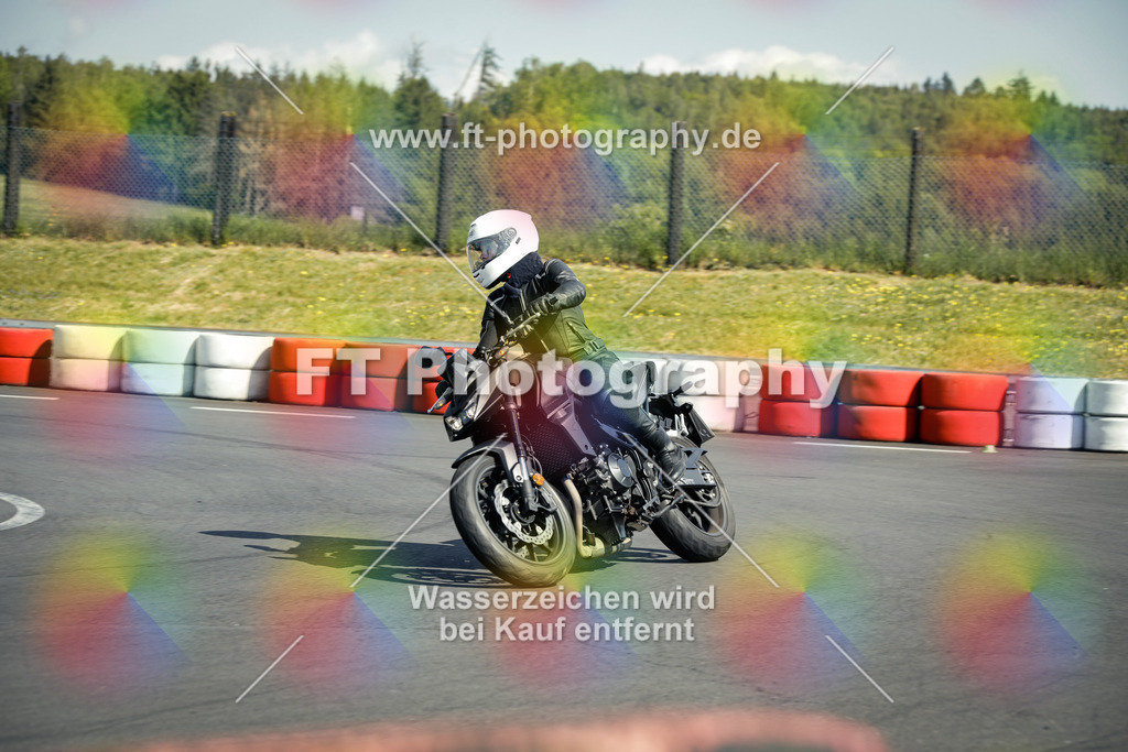 OBK_Mai_Martina_Markus-10501 | Hier findet Ihr Bilder von Touristenfahrten auf der Nürburgring Nordschleife oder von anderen Veranstaltungen die ich besucht habe. Viel Spass beim Durch Schauen 