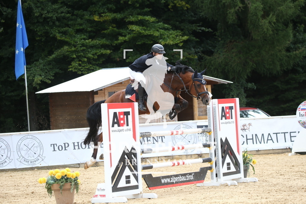 DL2Q2676 | Willkommen bei Brunnmayr - Design & Fotografie – Ihrem Spezialisten für Reitturniere und Pferdeveranstaltungen in Oberösterreich, Salzburg und Bayern! Seit über 17 Jahren sind wir leidenschaftlich dabei.