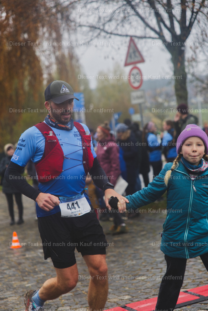 cineathletes-huegelland-2025-11-09-12-43-08 | Sportfotografie rund um Obstacle Course Racing und Trail Run - Realisiert mit Pictrs.com