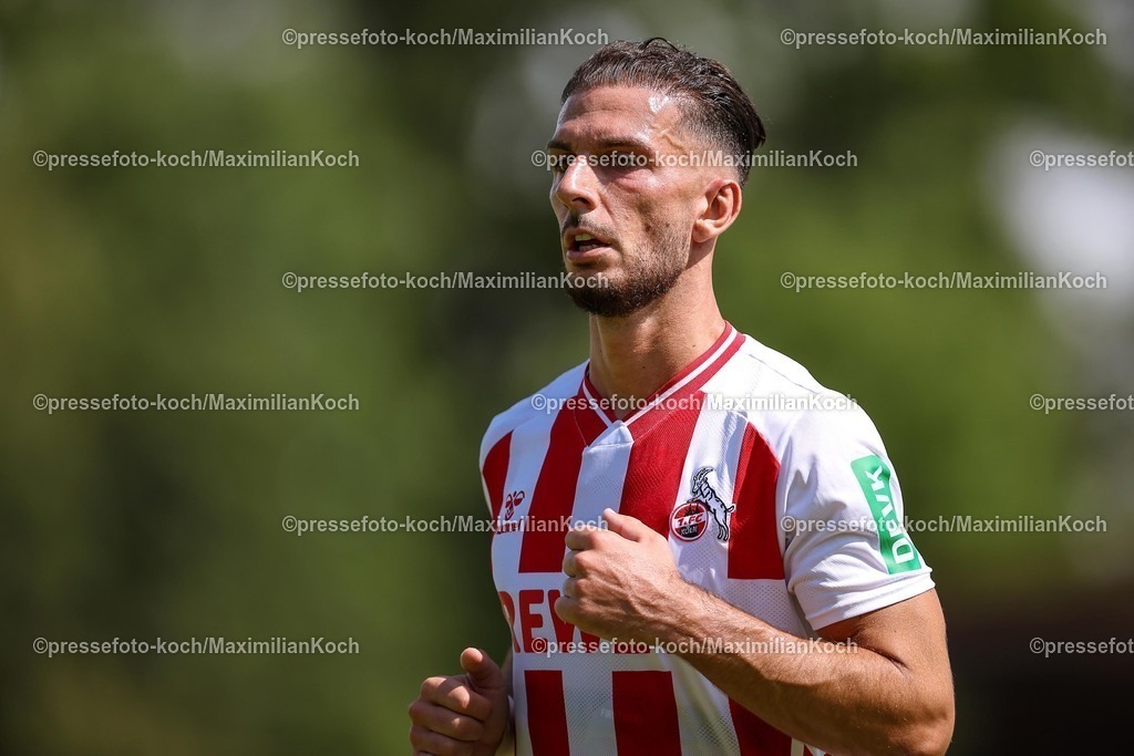 1FC12072501305 | 12.07.2025, Fußball, SV Bergisch Gladbach 09 - 1. FC Köln, Testspiel, BELKAW-Arena, Saison 2025 2026: Leart Pacarada (1.FC Koeln #17) DFB regulations prohibit any use of photographs as image sequences and or quasi-video.