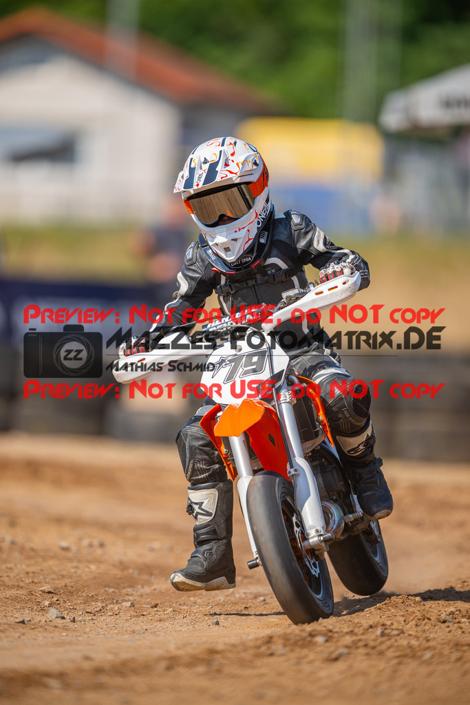 MaZZes-Fotomatrix-20260815-605316 | ROOKIES