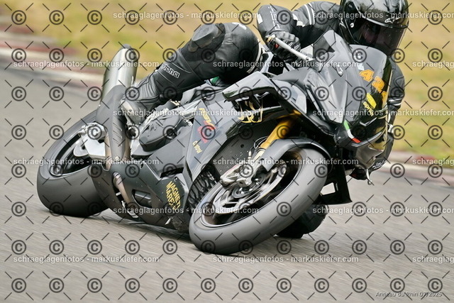 25bt05-1038 | markuskiefer.com - Realisiert mit Pictrs.com