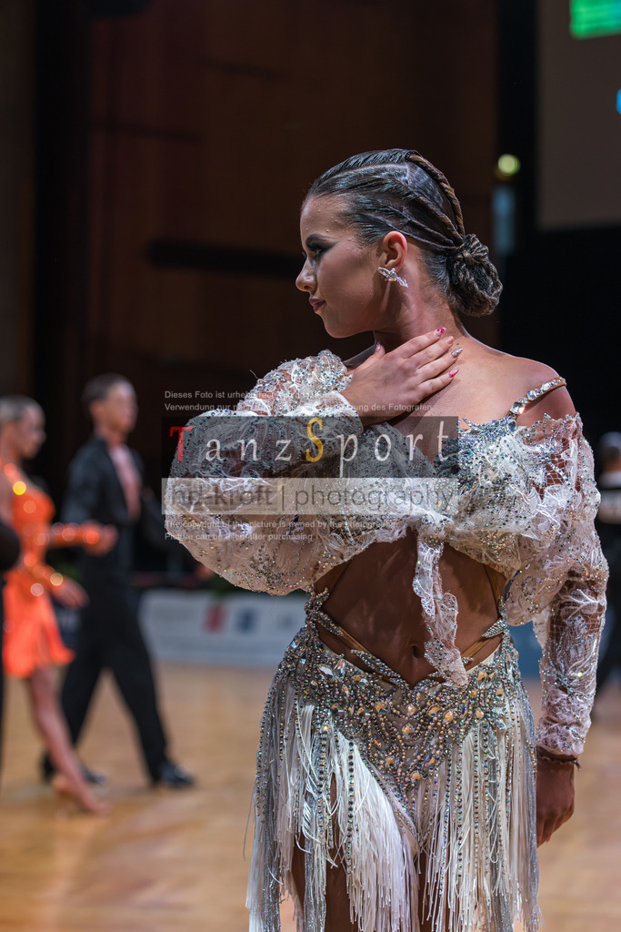 20250820_WDSF Open Lat Youth_2804 | Tanzsportbilder, Standardtanz, Lateintanz, WDSF, DTV, LTVB, dancecomp, goc, hessen tanzt, blaues band der spree, walzer, tango, wiener walzer, slowfox, quickstepp, samba, rumba, cha-cha-cha, paso doble. jive, hd-kroft photography, turniertanzsport