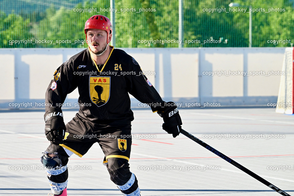 VAS Ballhockey Villach vs. ASKÖ Villach Ballhockey | #24 Wucherer Gerald VAS Ballhockey Villach, VAS Ballhockey Villach vs. ASKÖ Villach Ballhockey , VAS Ballhockey Villach vs. ASKÖ Villach Ballhockey  am 13.05.2026 in Villach (Alpen Arena ), Austria, (Photo by Bernd Stefan)