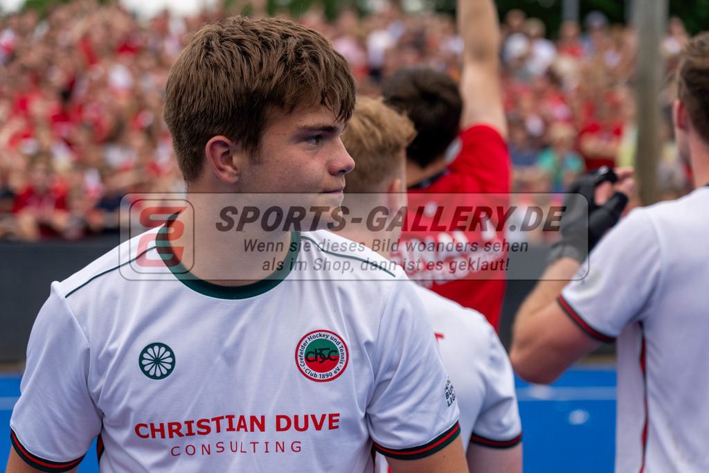 Final4_20250601-1516-HK108734 | Krefeld, Deutschland, 01.06.2025:  Feldhockey Final4 2025 – „Deutsche Feldhockey-Meisterschaften 2025“ Crefelder HTC - Rot-Weiss Köln (Finale Herren) im Gerd-Wellen-Hockeyanlage am 01.06.2025 in Krefeld, Deutschland. (Foto von Kramhöller/Fehrmann/Kaste)Krefeld, Germany, 01.06.2025: Feldhockey Final4 2025 – „Deutsche Feldhockey-Meisterschaften 2025“ Harvestehuder HTC - Düsseldorfer HC (Finale Damen) in Gerd-Wellen-Hockeyanlage at 01.06.2025 in Krefeld, Deutschland. (Foto from Kramhöller/Fehrmann/Kaste)