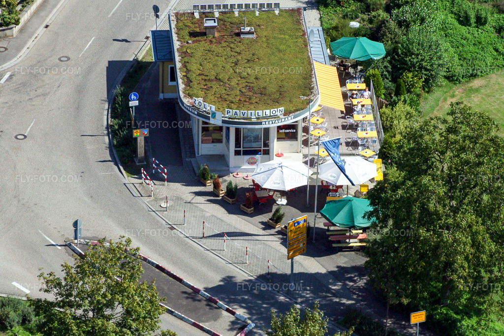 Aerial view: Old Customs in Lauterbourg in the state Bas-Rhin, France. – Photo: IMG_3608.jpg taken on 08/31/2006 by Werner Riehm/FLY-FOTO.com – Resolution of the original: 2864 x 1909 px