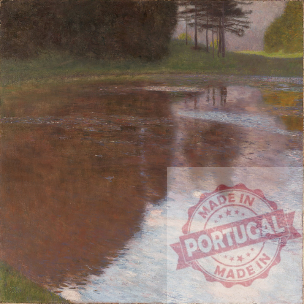 Gustav Klimt painting Still Pond reflecting landscape. Gustav Klimt | Gustav Klimt painting depicting a tranquil pond reflecting trees, sky, and clouds - Realisiert mit Pictrs.com
