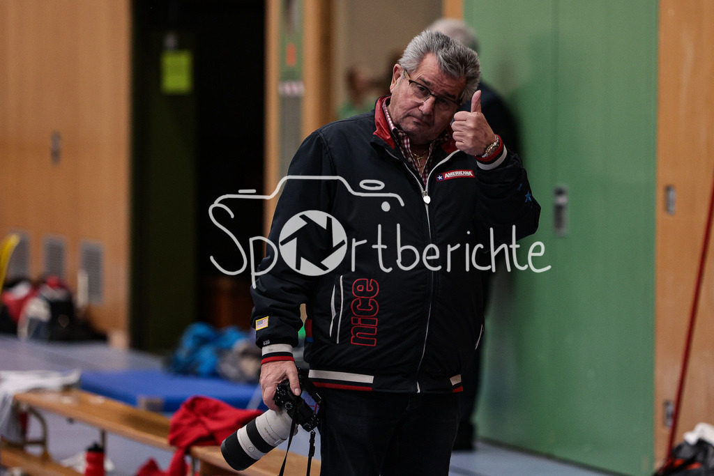 TSV Aichach - TSV Wertingen  | Professionelle Sportfotos aus den Bereichen Fußball, Eishockey, Handball und vieles mehr. Ob Sieg oder Niederlage