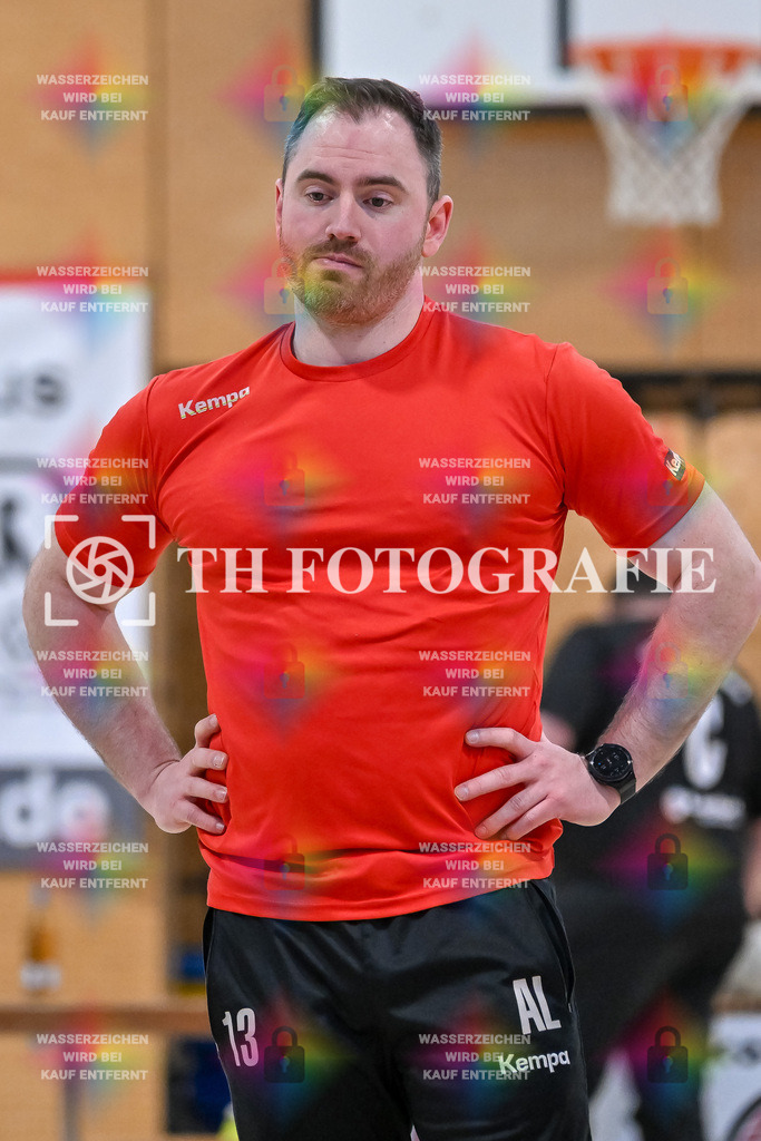 GER, SG Maulburg/Steinen - HB Kinzigtal, Frauen-Handball, Oberliga Suedbaden, 21. Spieltag, Saison 2024/2025, 06.04.2025 | André Leuchtmann (SG Maulburg Steinen, Trainer)GER, SG Maulburg/Steinen - HB Kinzigtal, Frauen-Handball, Oberliga Suedbaden, 21. Spieltag, Saison 2024/2025, 06.04.2025Foto: TH Fotografie/Thomas Hess