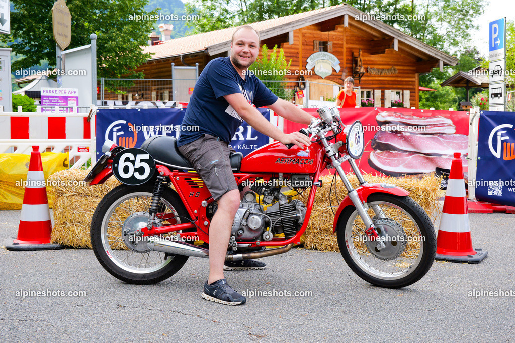 P1014607 | Erleben Sie atemberaubende, hochqualitative Fotos Ihrer Fahrt entlang der malerischen Alpenstraßen. Besuchen Sie alpineshots.com, um professionelle Aufnahmen Ihrer unvergesslichen Reise zu finden und zu kaufen - Realisiert mit Pictrs.com