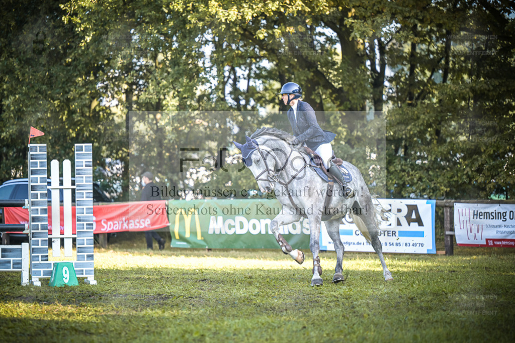 DOS_1159 | Entdecke hochwertige Reitturnierfotos von Foto Oger. Professionell, emotional und authentisch – jetzt Lieblingsmomente im Shop bestellen. - Realisiert mit Pictrs.com