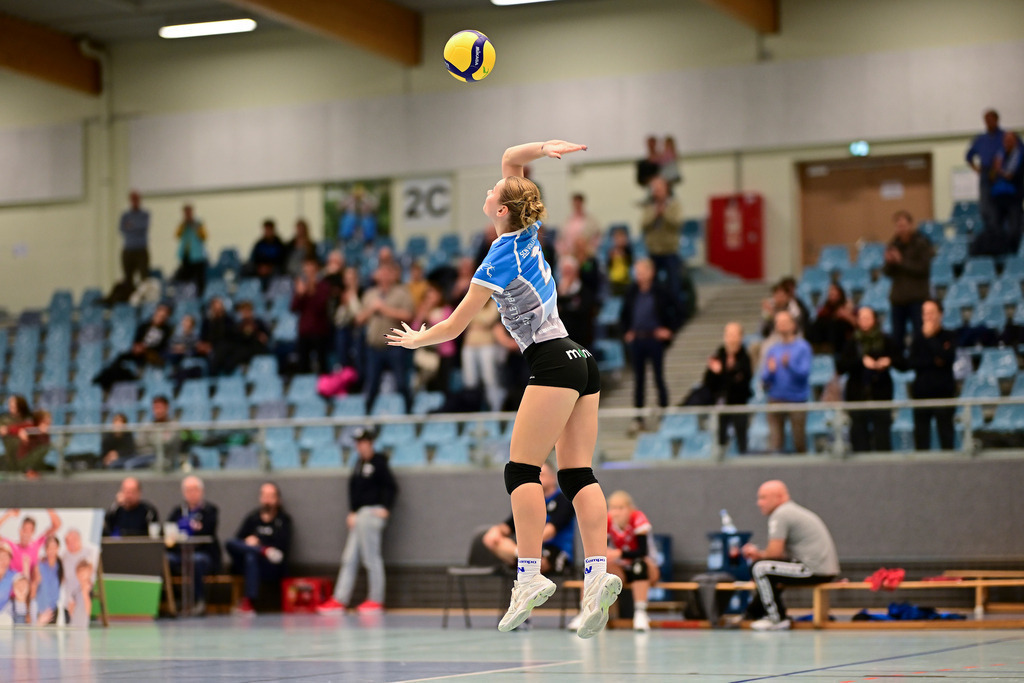 Volleyball I Frauen I Saison 2024-2025 I Regionalliga Nord I 10. Spieltag I VT Hamburg - SC Neubrandenburg | Der Sportfotograf. - Realisiert mit Pictrs.com