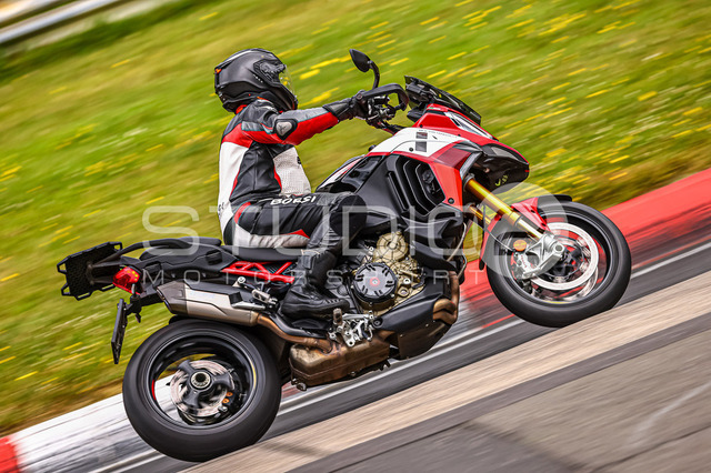 0233-240723_NS-017_233 | Deine Full-Service-Agentur für ✔️Videoproduktionen und ✔️Motorsportfotografie Jetzt Angebot anfragen!