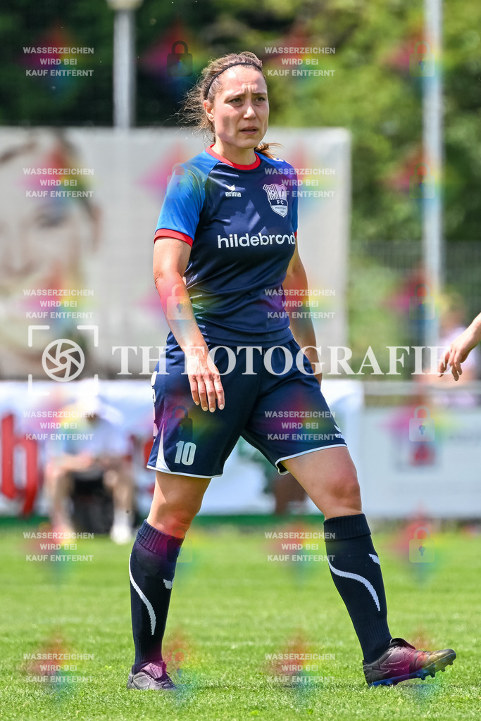 GER, FC Hauingen - SV Waldhaus, Frauen-Fussball, Rothaus Bezirkpokal, Finale, Saison 2024/2025, 29.05.2025 | Larissa Zimmermann (FC Hauingen, #10)GER, FC Hauingen - SV Waldhaus, Frauen-Fussball, Rothaus Bezirkpokal, Finale, Saison 2024/2025, 29.05.2025Foto: TH Fotografie/Thomas Hess