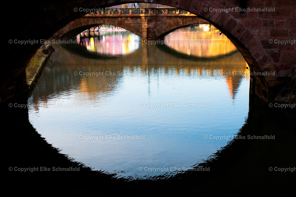 Nuernberg-blickt-Maxbruecke-2 | Elke Schmalfeld - Realisiert mit Pictrs.com