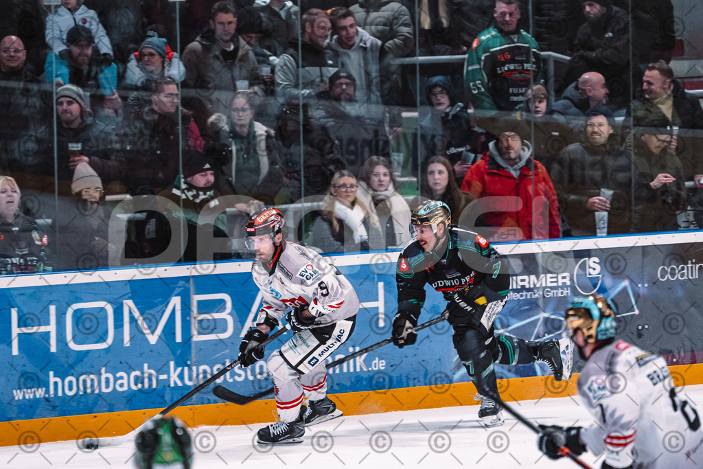 Alligators_vs_Memmingen_05_12_2025-195 | Höchstadt Alligators Fotogalerie: Eishockey-Action aus Franken. Professionelle Spielfotos, Portraits & Stadionbilder zum Download. Jetzt entdecken! - Realisiert mit Pictrs.com