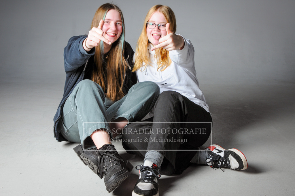 Maja und Maja Shooting 16.01.23-14 | lanaschraderfotografie - Realisiert mit Pictrs.com