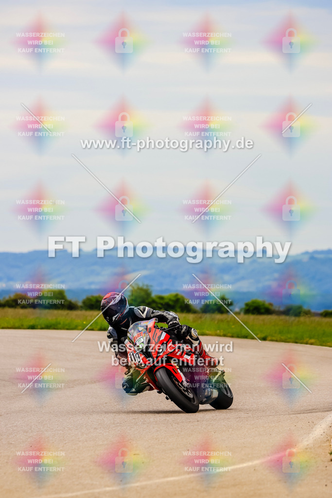 MotoTeam-2853 | Hier findet Ihr Bilder von Touristenfahrten auf der Nürburgring Nordschleife oder von anderen Veranstaltungen die ich besucht habe. Viel Spass beim Durch Schauen 