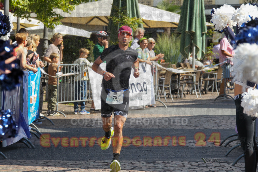 250824_1232_EV4_9265 | Sportfotografie im Rhein-Sieg Kreis, Köln, Bonn, NRW, Rheinland Pfalz, Hessen, etc. Unser Tätigkeitsfeld umfasst den Laufsport vom Volkslauf über den Marathon, Duathlon, Triathon bis zum Ultralauf wie Kölnpfad Ultra oder Schindertrail.