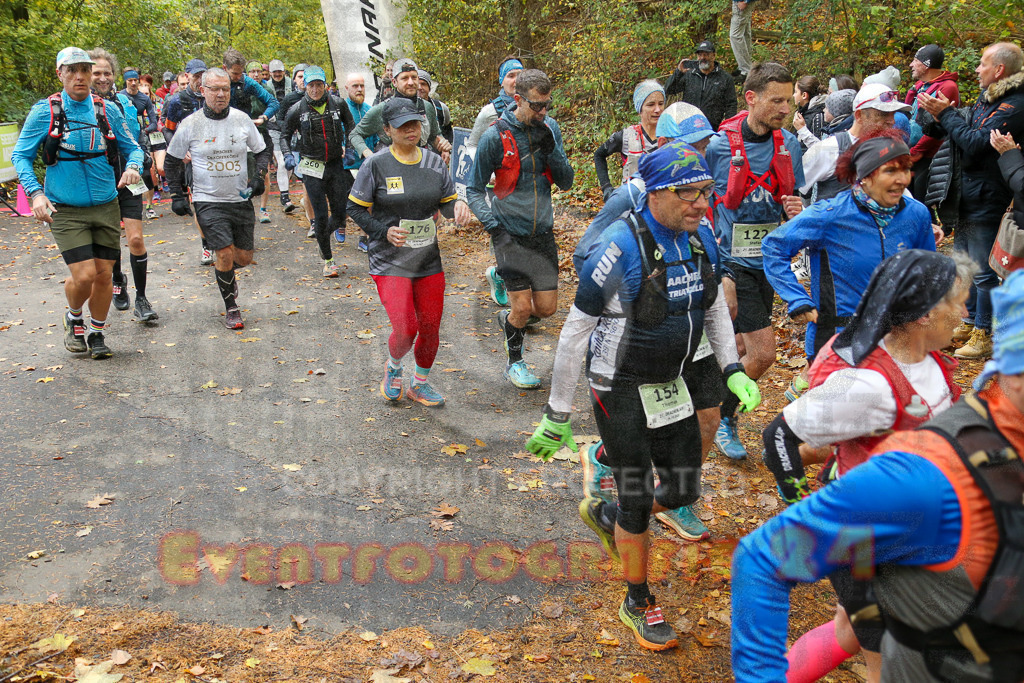 251026_1002_EX1_9684 | Sportfotografie im Rhein-Sieg Kreis, Köln, Bonn, NRW, Rheinland Pfalz, Hessen, etc. Unser Tätigkeitsfeld umfasst den Laufsport vom Volkslauf über den Marathon, Duathlon, Triathon bis zum Ultralauf wie Kölnpfad Ultra oder Schindertrail.