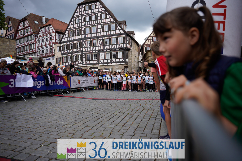 Stadtwerke Schüler und Jugendlauf 1,7km | 3koenigslauf 2022 Stadtwerke Schüler und Jugenlauf 1,7km - Realisiert mit Pictrs.com