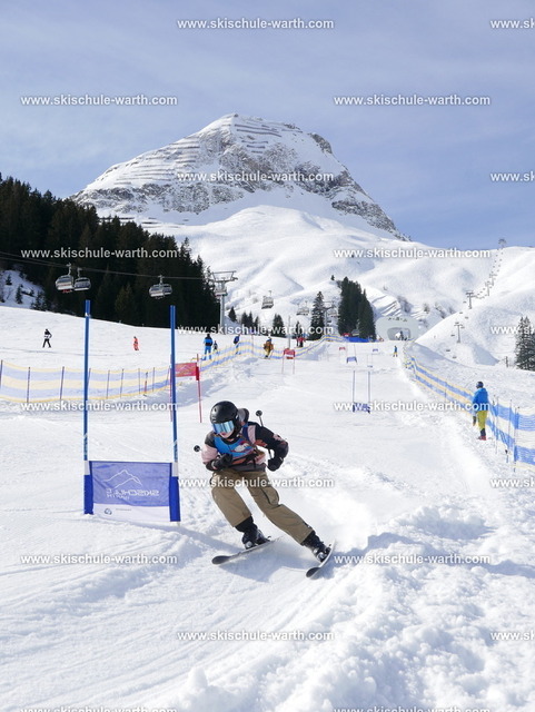 Niko (1) | Photos von der Skischule Warth - Realisiert mit Pictrs.com