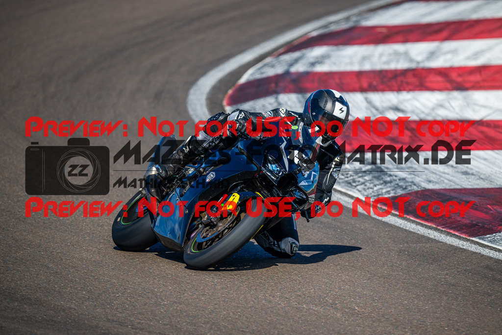 MaZZes_Fotomatrix_240415_6007705_6401 | S1