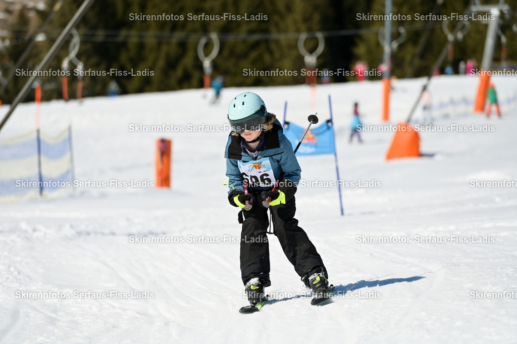 SRF_27.02.2026_847 | Skirennfotos,Serfaus,Fiss,Ladis,Kinderskirennen,Winter,Tirol,Oberland,skirace,SFL,feelfree,weil wir's genießen,ski,Ski,skifahren,Sonnenplateau, - Realisiert mit Pictrs.com