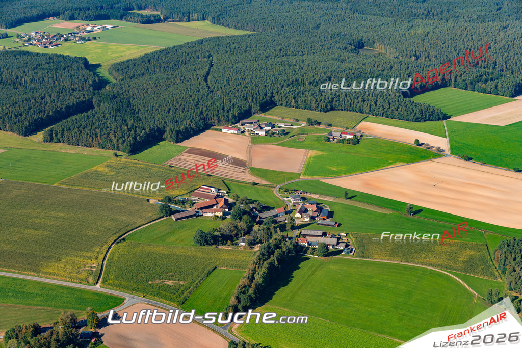 Aktuelles Luftbild von Niederndorf Parkstein Kauf mit Lizenz / Bildrechten möglich- Die Luftaufnahme wurde 2021 mittels UL-Flugzeug erstellt ( keine Drohne ) - hochauflösende Kamera-Systeme von  Canon -Beste Qualität - Für grossformatige Ausdrucke geeignet. Die Geschenkidee !