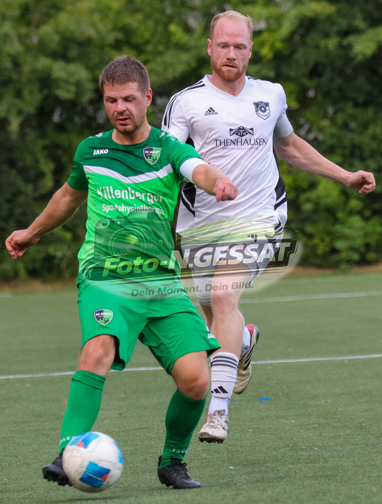 SC Bünde - TuS Bexterhagen | Auf dem Bild zu sehen: grün SC Bünde: ; weiß TuS Bexterhagen:  SC Bünde, TuS Bexterhagen, Saison 26/27, Testspiel, Hunnebrock, Deutschland - Realisiert mit Pictrs.com