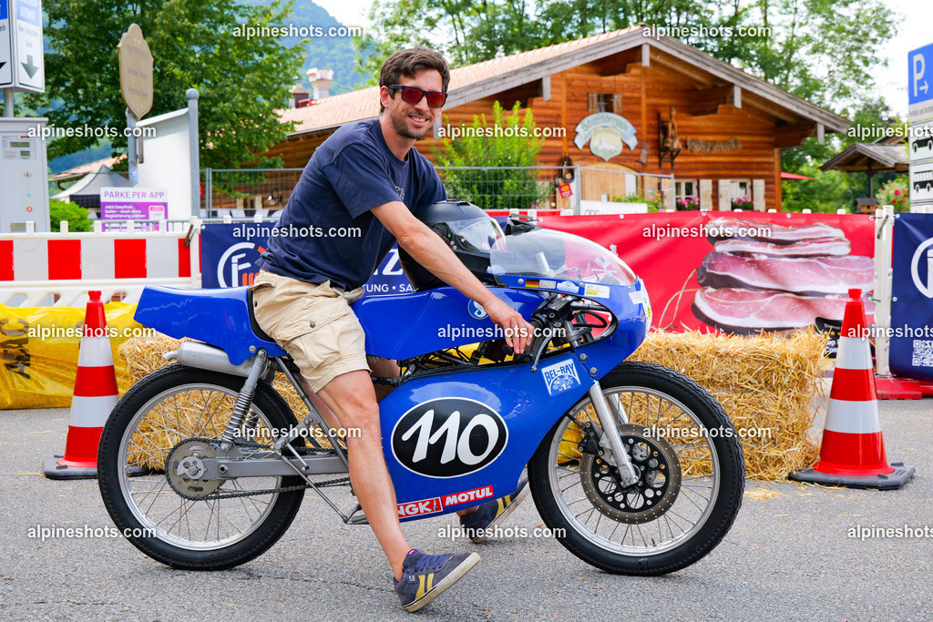 P1014626 | Erleben Sie atemberaubende, hochqualitative Fotos Ihrer Fahrt entlang der malerischen Alpenstraßen. Besuchen Sie alpineshots.com, um professionelle Aufnahmen Ihrer unvergesslichen Reise zu finden und zu kaufen - Realisiert mit Pictrs.com