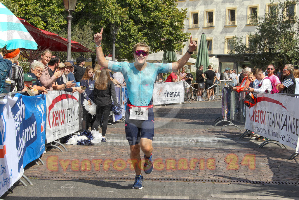 250824_1434_EV4_1941 | Sportfotografie im Rhein-Sieg Kreis, Köln, Bonn, NRW, Rheinland Pfalz, Hessen, etc. Unser Tätigkeitsfeld umfasst den Laufsport vom Volkslauf über den Marathon, Duathlon, Triathon bis zum Ultralauf wie Kölnpfad Ultra oder Schindertrail.