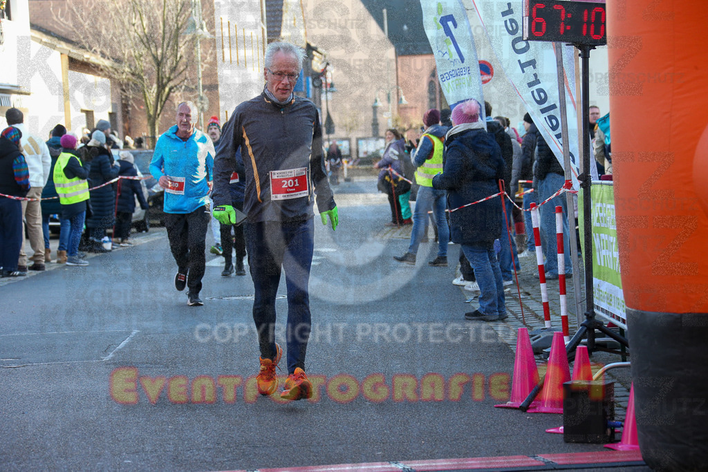 241201_1243_EX1_3221 | Sportfotografie im Rhein-Sieg Kreis, Köln, Bonn, NRW, Rheinland Pfalz, Hessen, etc. Unser Tätigkeitsfeld umfasst den Laufsport vom Volkslauf über den Marathon, Duathlon, Triathon bis zum Ultralauf wie Kölnpfad Ultra oder Schindertrail.
